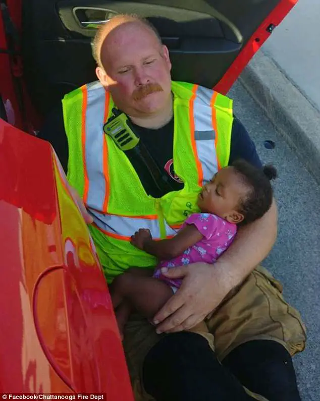Video of Firefighter’s Actions Toward Young Girl at Crash Scene Sparks Viral Sensation Online
